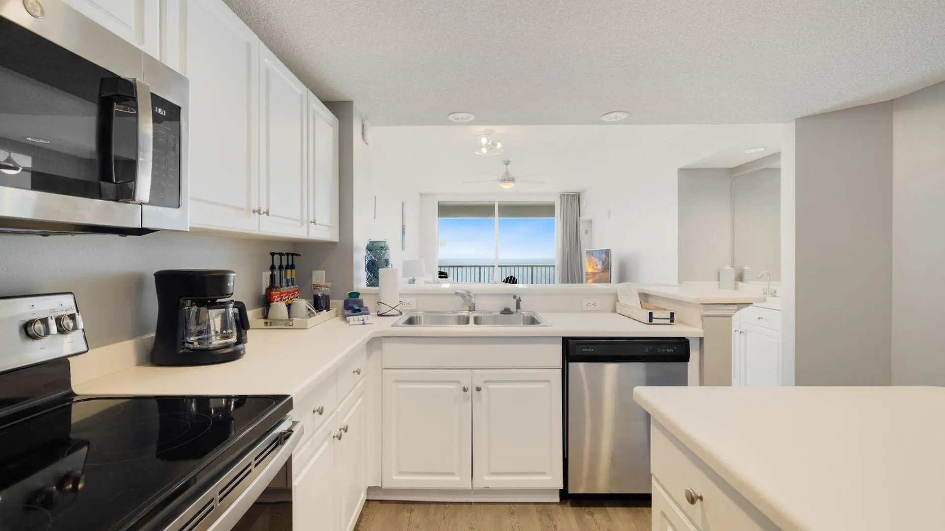 Gulf Views, Beachfront, Majestic Beach Resort Panama City Beach 0*,